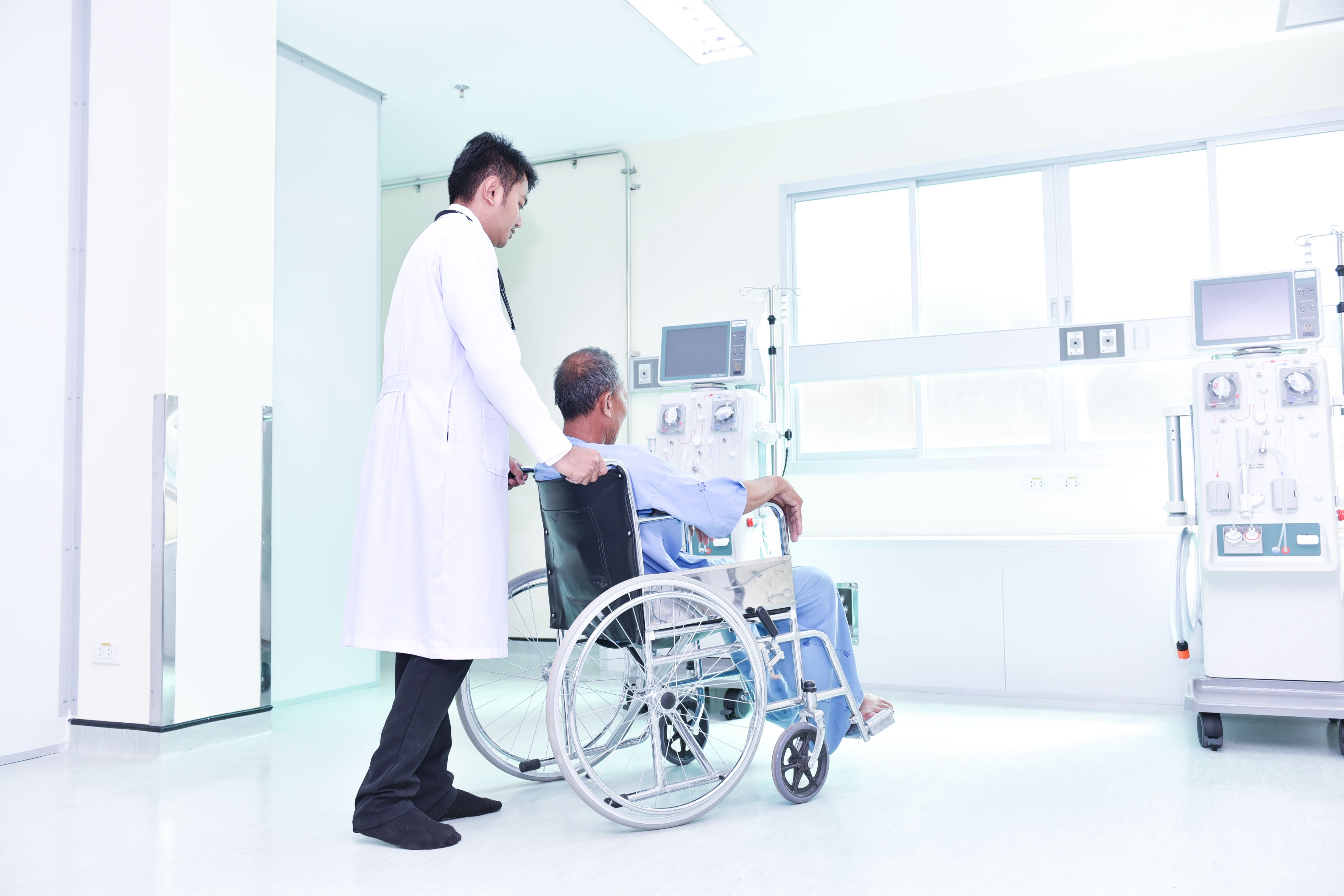 Patient receiving kidney disease treatment representing FDA approval of TRUTAKNA atacicept for IgA nephropathy proteinuria reduction. | Image Credit: © somchai20162516 - stock.adobe.com.  