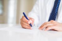 How Literature and Peer Review Can Impact an Oncology Fellow’s Career: © Krakenimages.com - stock.adobe.com