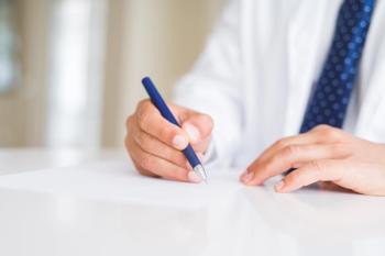 How Literature and Peer Review Can Impact an Oncology Fellow’s Career: © Krakenimages.com - stock.adobe.com