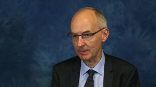Gemcitabine Maintenance in Lung Cancer Could Be Low Cost Alternative