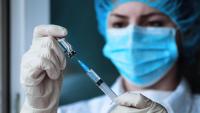 A cohort study demonstrated that co-exposure to a COVID-19 mRNA vaccine within 90 days of anti–PD-(L)1 treatment improved OS in patients with cancer.