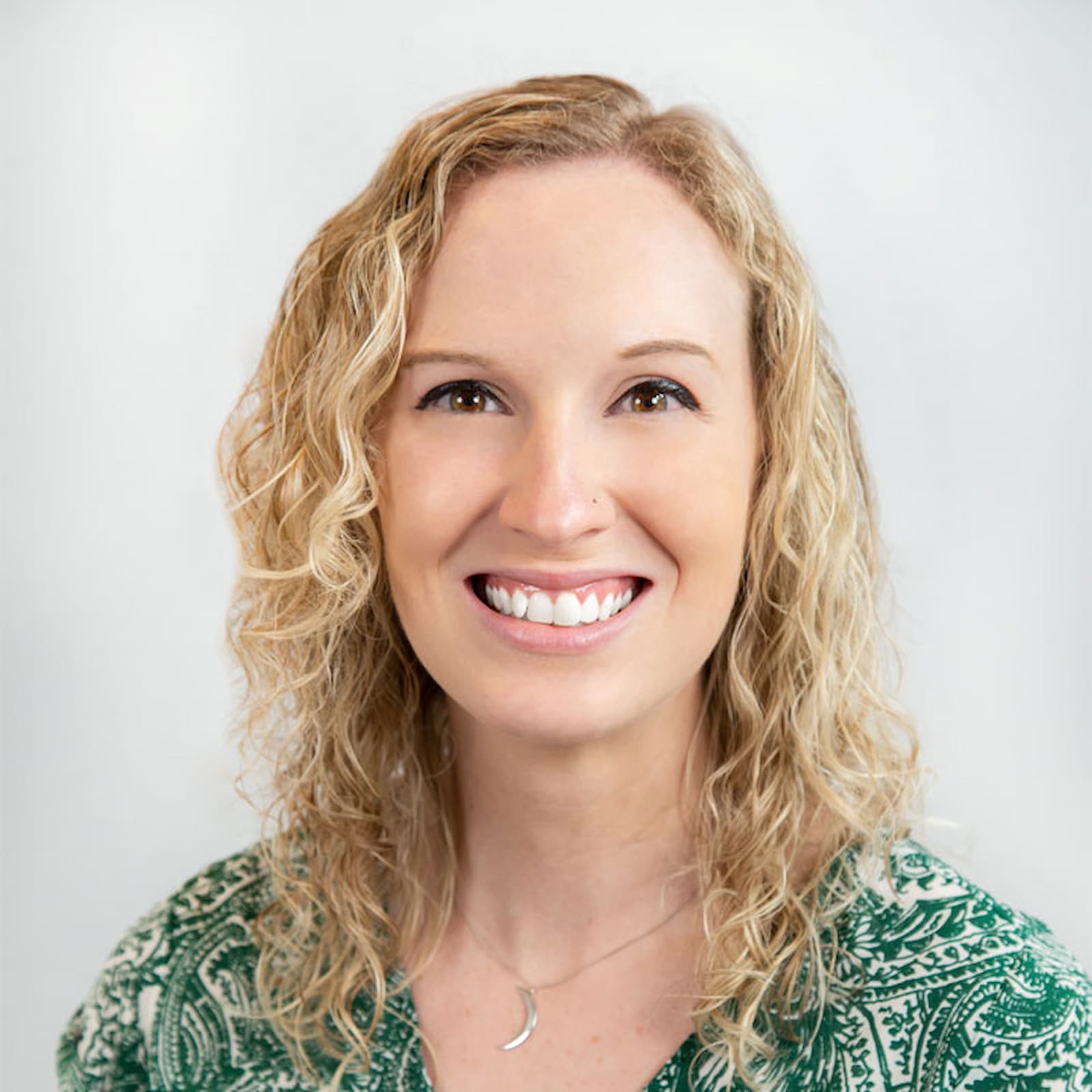 Proactive disclosure of information by clinical social workers in oncology may help equip patients to handle difficult aspects of cancer treatment. 