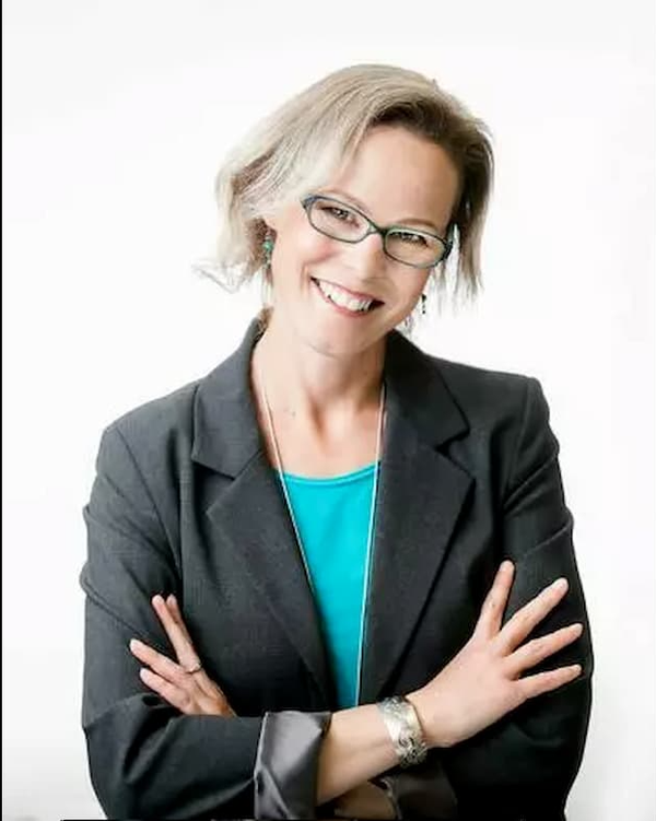 Linda Carlson, PhD, RPsych, explored the shift from efficacy to implementation in integrative oncology, emphasizing behavioral interventions.