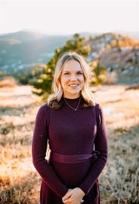 Erin Baurle, PsyD, discussed sleep-wake disturbances in patients with cancer and the efficacy of a CBT-I pilot program.