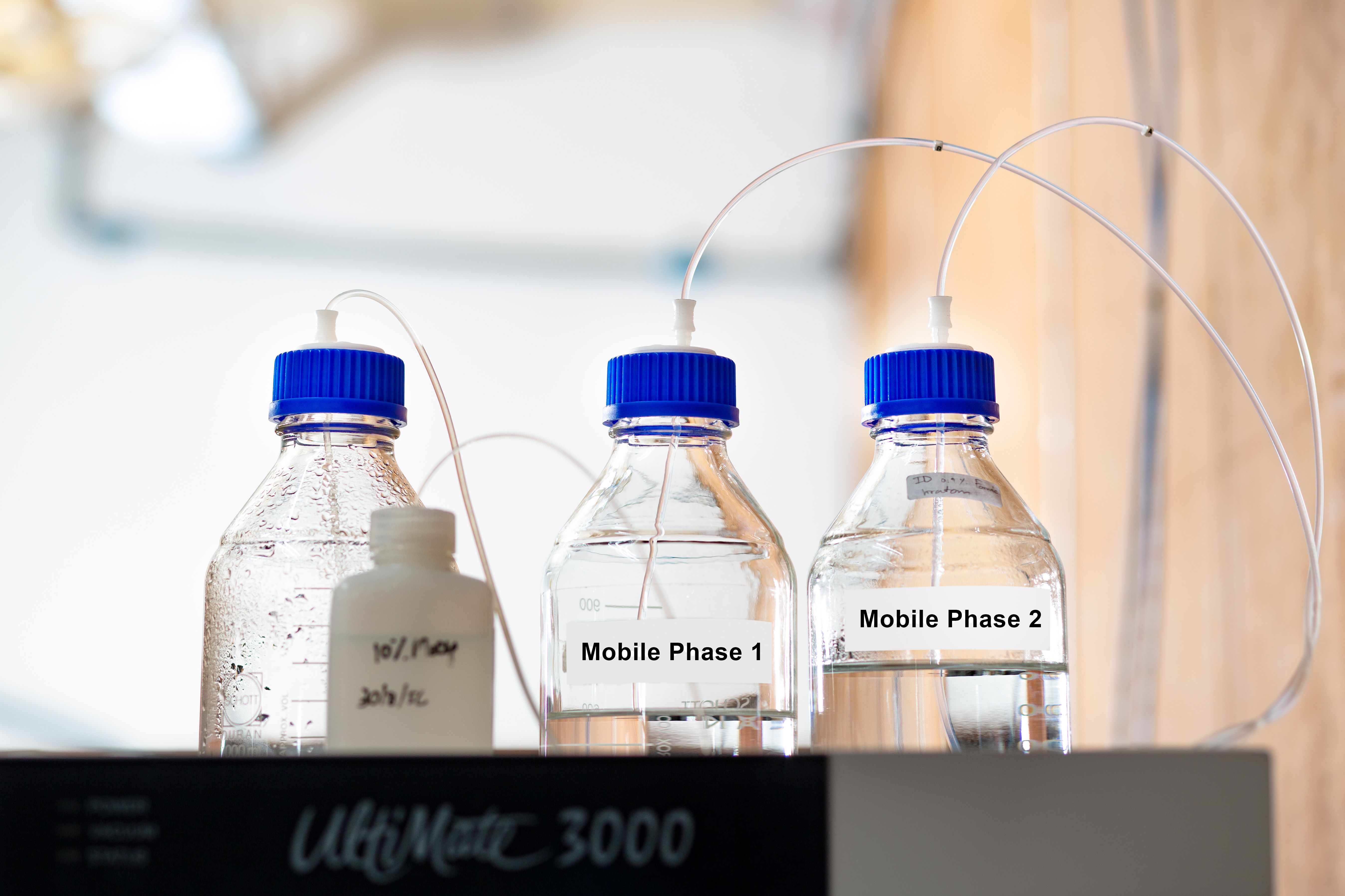 Possibilities and Limitations of Aqueous Temperature Responsive Liquid ...