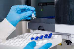 Challenges and Solutions in Oligonucleotide Analysis, Part IV – Solvent Mismatch, Denaturing vs. Non-Denaturing Conditions, and Non-Specific Adsorption