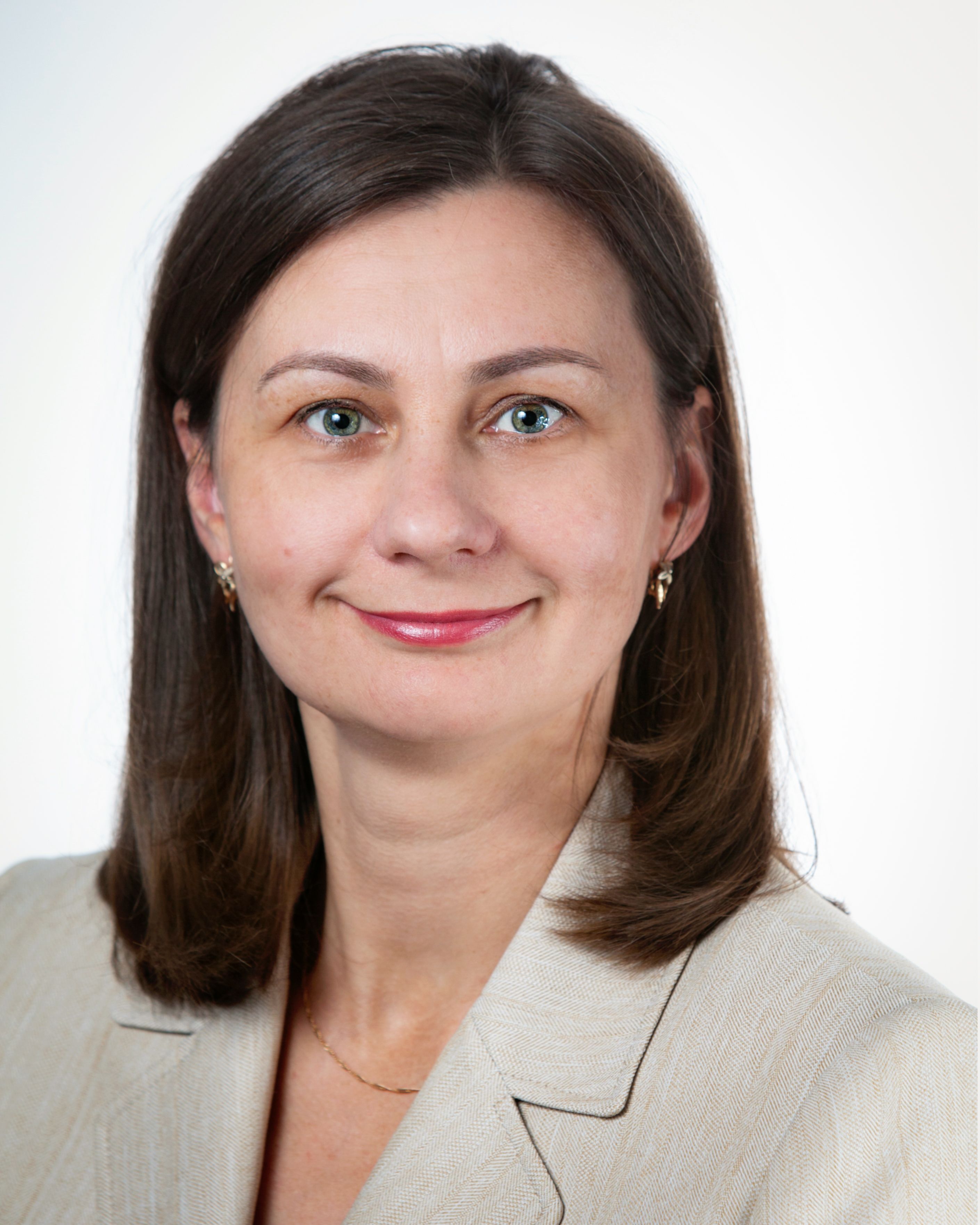 Yelena Sapozhnikova.jpg