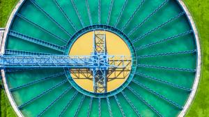 Online Solid-Phase Extraction–Gas Chromatography–Flame Ionization Detection System for Monitoring Contaminants at Parts-Per-Trillion Concentrations in Process Waters