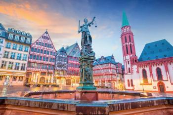 Old town square romerberg in Frankfurt, Germany | Image Credit: © f11photo - stock.adobe.com.