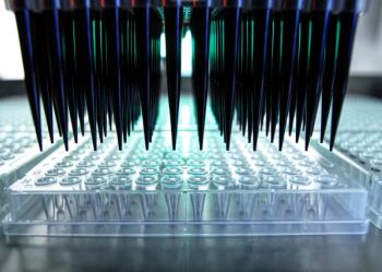 Analysis of samples using automated robotics | Image Credit: © Cavan - stock.adobe.com.