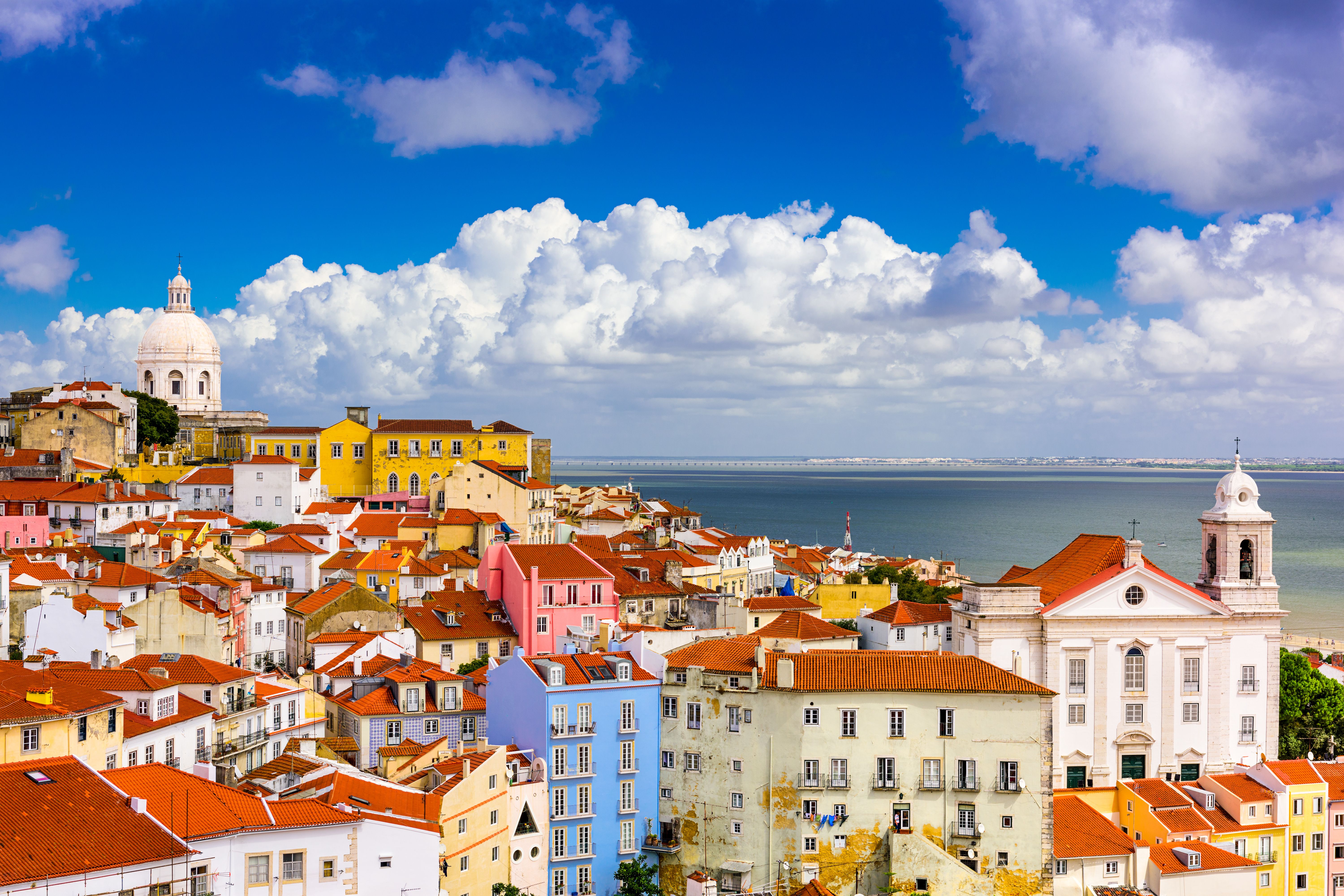Alfama Lisbon Cityscape | Image Credit: © SeanPavonePhoto - stock.adobe.com
