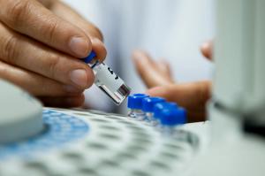 laboratory chromatograph experiment | Image Credit: © VILevi - stock.adobe.com