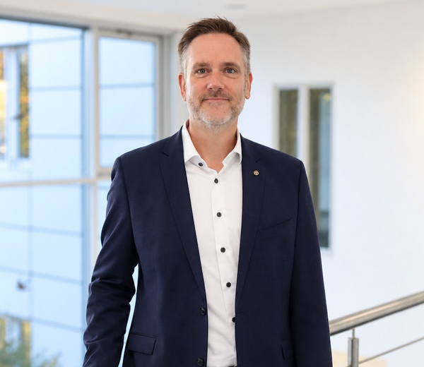 Industry Roundup: Shimadzu Europa Names Florian Geistmann Managing Director as Jürgen Semmler Retires