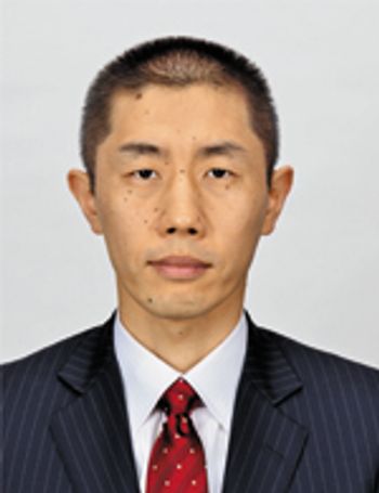 Kosaka Headshot-1.jpg