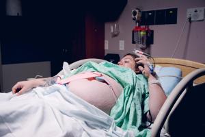 Inducing labor to reduce stillbirths