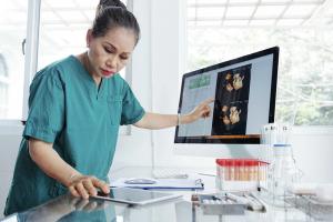 Managing fetal sex discordance in cfDNA