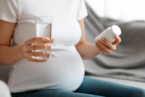 Review finds no evidence linking prenatal paracetamol use to increased risk of autism, ADHD | Image Credit: © Prostock-studio - © Prostock-studio - stock.adobe.com.