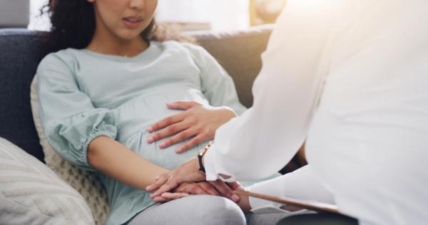 Collaborative care model shows promise for perinatal mental health, but barriers remain | Image credit: stock.adobe.com