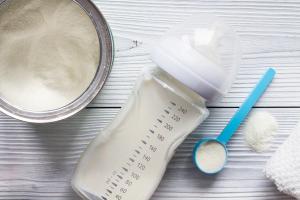 FDA proposes new iodine, vitamin A and D limits for infant formula | Image Credit: © 279photo - stock.adobe.com