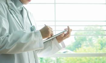 Neffy epinephrine nasal spray demonstrates positive data in repeat dosing study | Image Credit: © smolaw11 - © smolaw11 - stock.adobe.com.