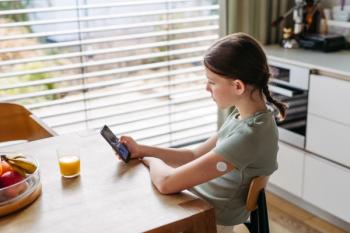 FAQ: How should pediatricians hand off teens with diabetes? | Image Credit: © Halfpoint- stock.adobe.com