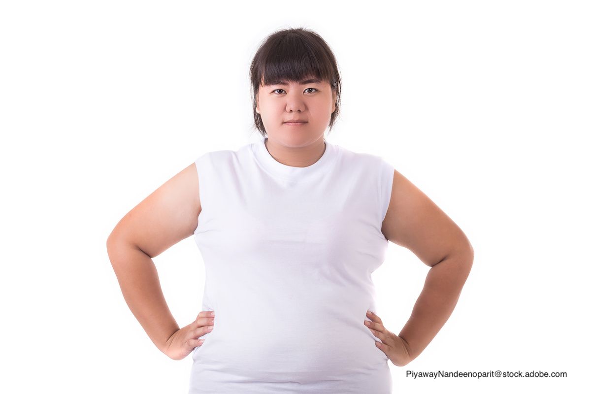 Fat white. Согнувшийся от страха толстый Азиат в дорогой одежде. Fat woman in White Tshirt. Fat Asian. Old woman White Shirt fat.