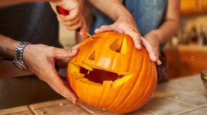 Pumpkin carving drives over half of Halloween ED injuries | Image Credit: © Joshua Resnick - stock.adobe.com.