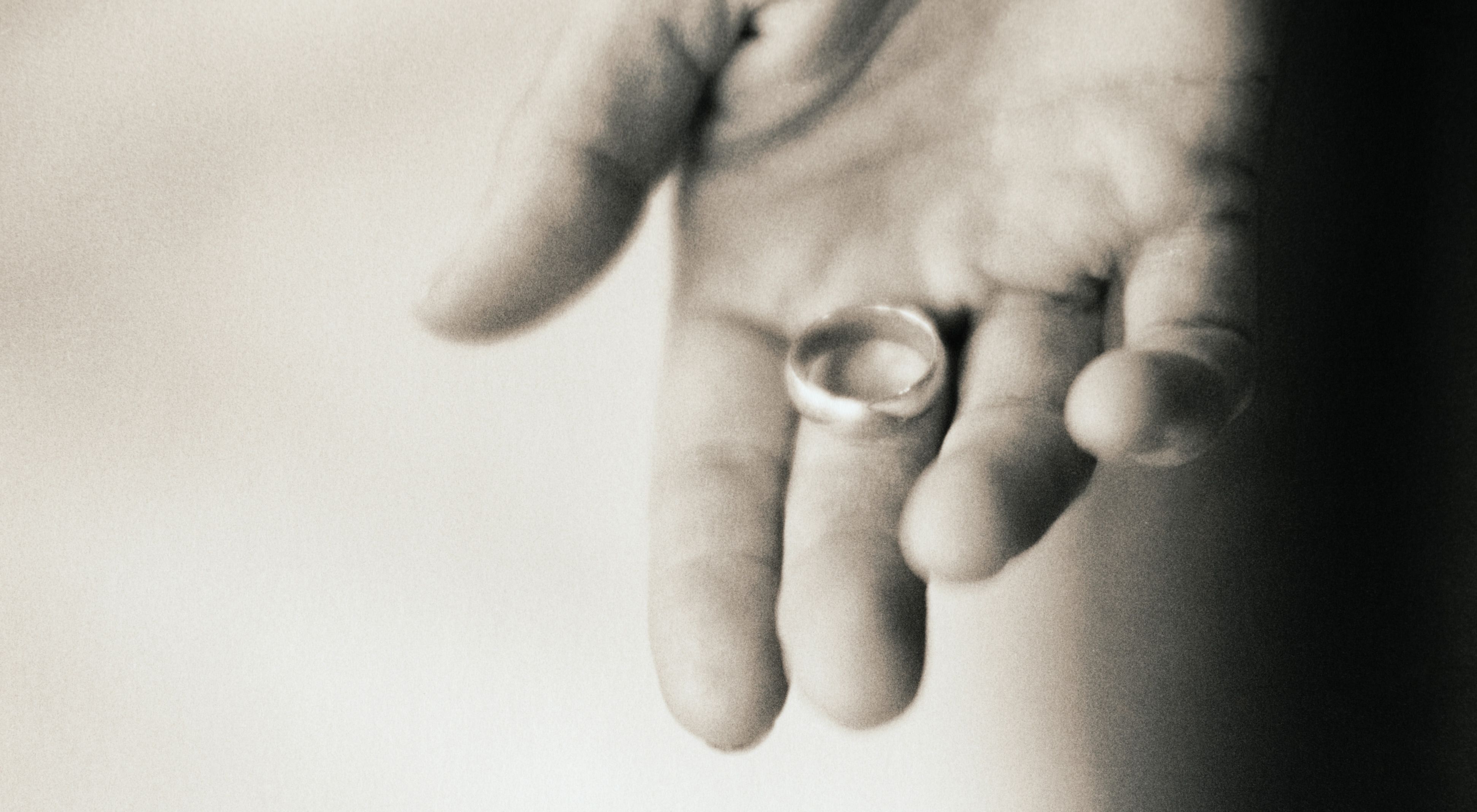 Type of Health Insurance and Marital Status Affect in Liver Cancer