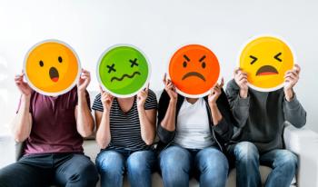 Diverse people holding emoticon | Image credit: © Rawpixel.com - © stock.adobe.com