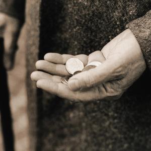 Financial Status Affects Quality of Life of Newly Diagnosed Patients