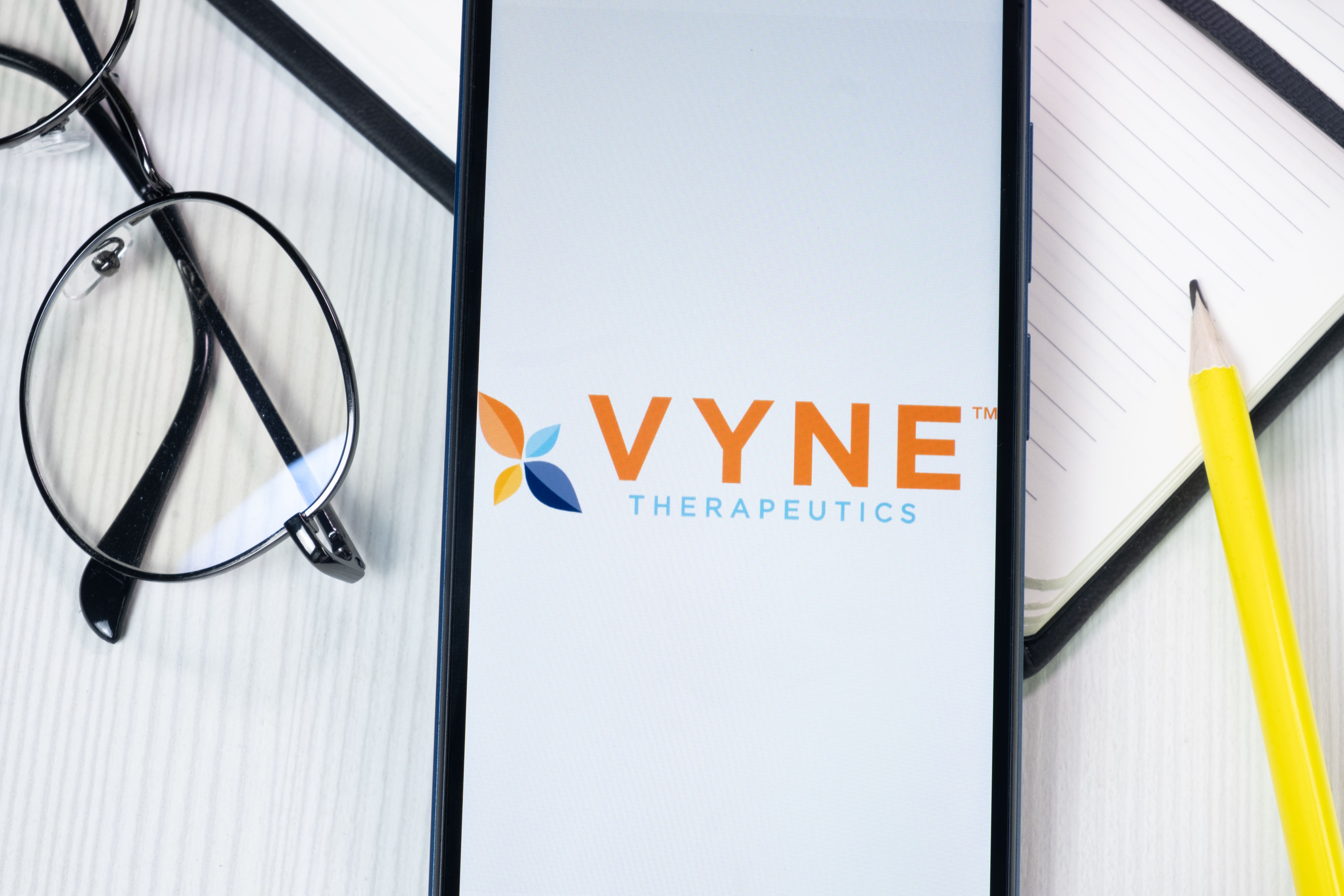 VYNE Unblinds Early VYN202 Data After Safety Pause