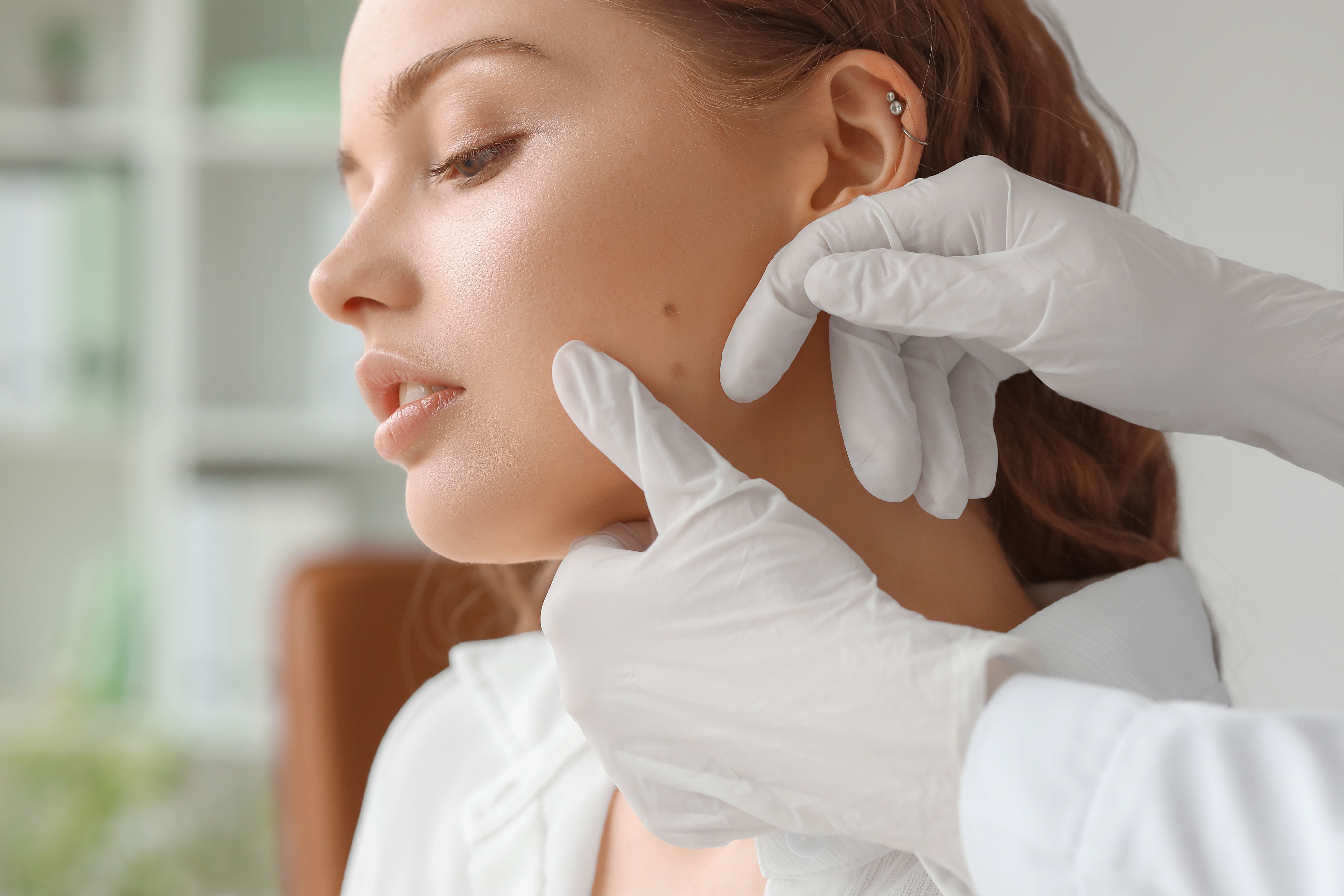 Balancing Cure and Cosmesis in Mohs Surgery