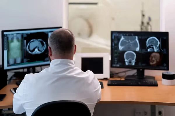 The Weight of Numbers in Radiology