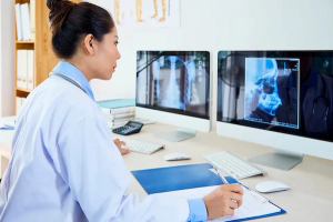 Perspectives on Peer Review, Medicolegal Cases and Judgment in Radiology