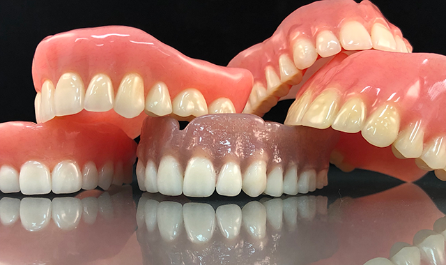 Traditional Dentures Vs Digital Denture