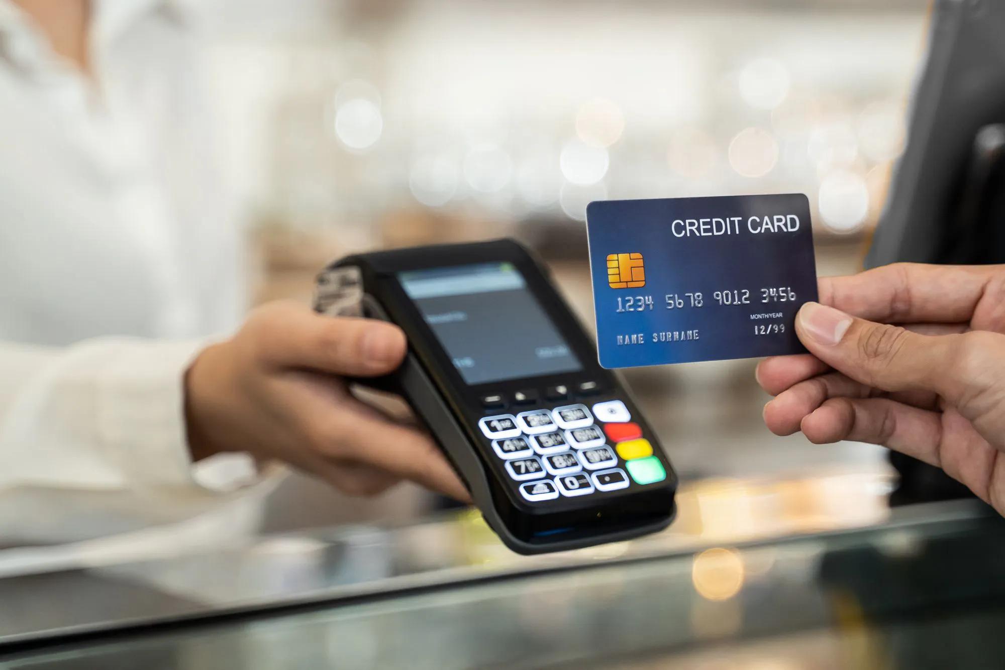 Keeping It In The Cards: Getting the Best Deal for Credit Card Processing Services | Image Credit: © kawee / stock.adobe.com