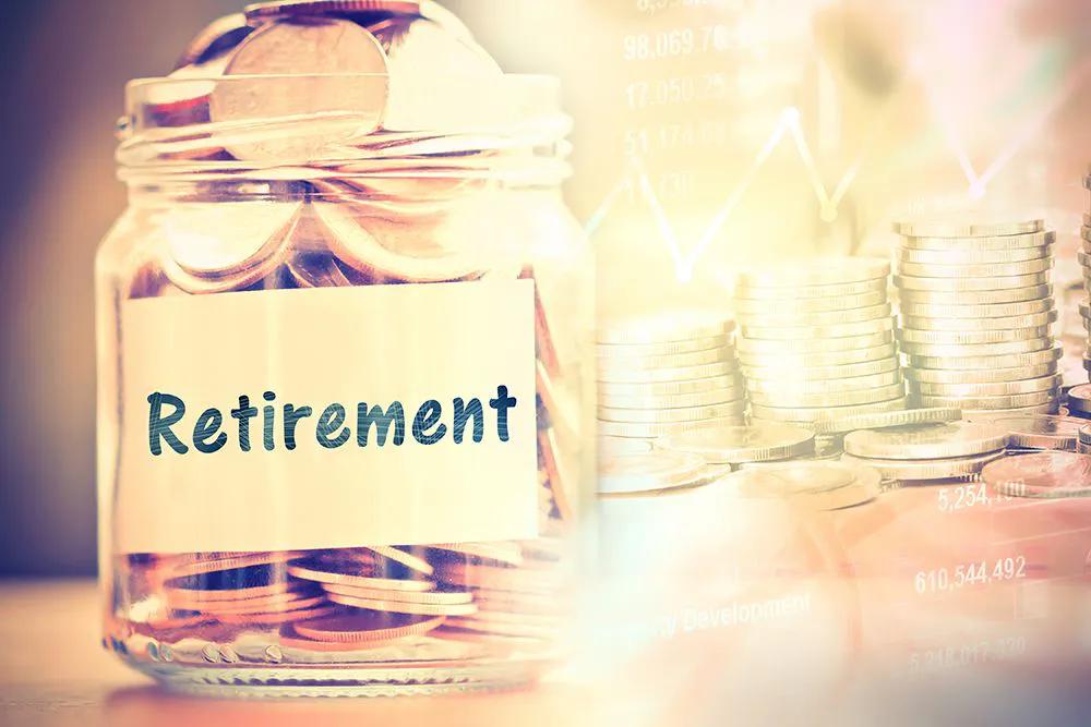 Advice For Dentists Saving For Retirement In Inflationary, High Interest Rate Times | Image Credit: © COZINE / STOCK.ADOBE.COM