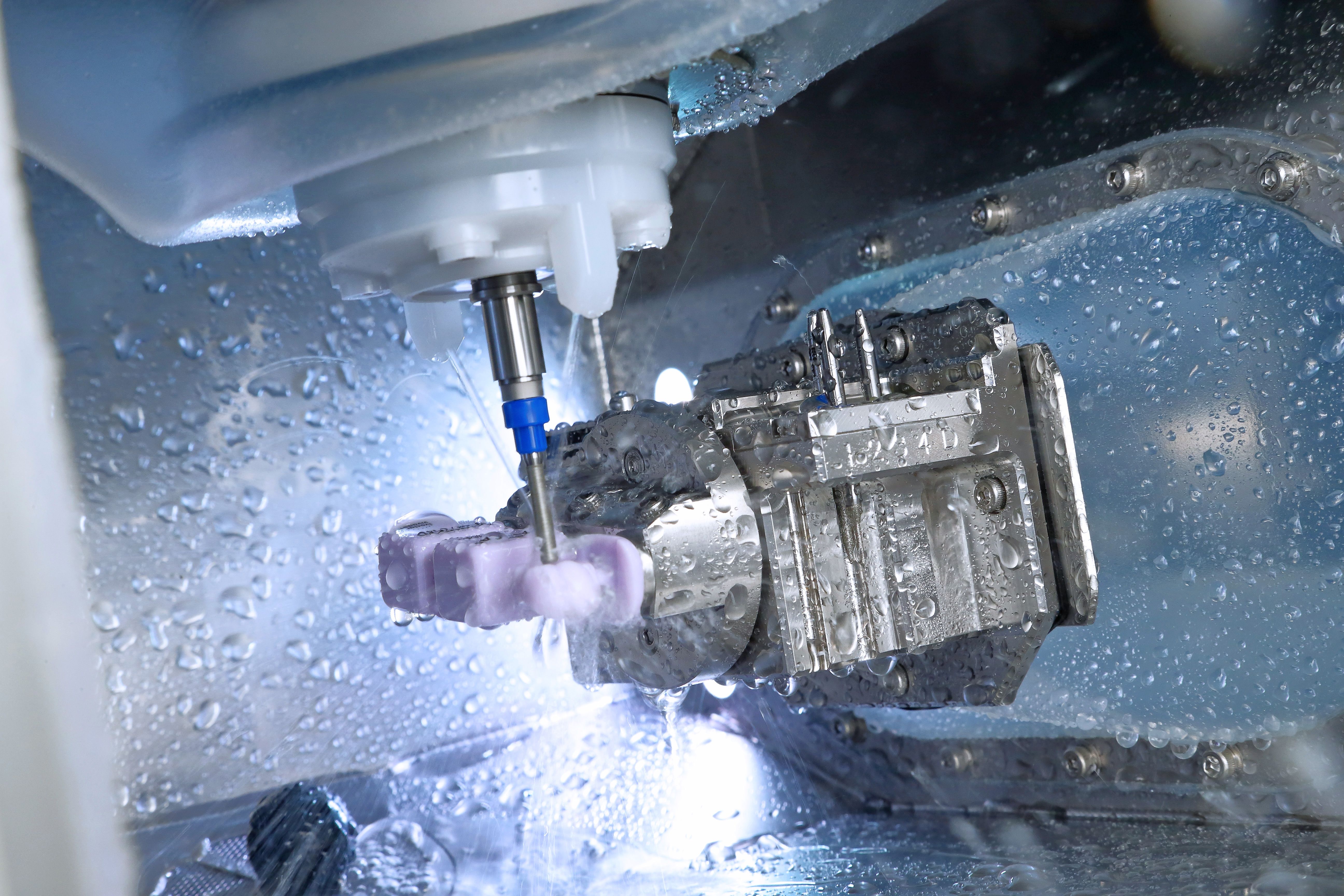 DGSHAPE DWX-42W Plus | Image © Roland DGA’s DGSHAPE