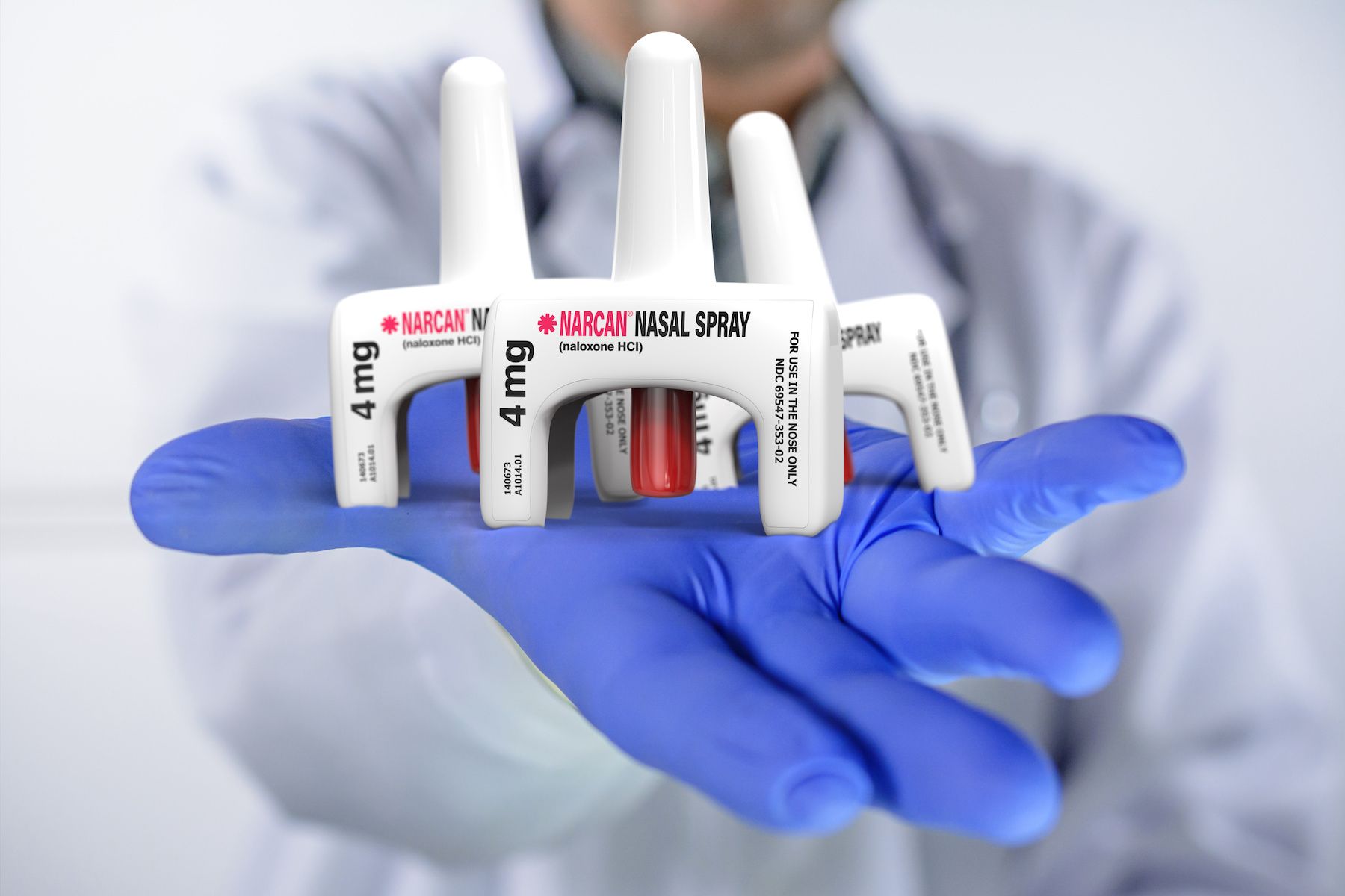 Naloxone training varies in independent pharmacies and channels