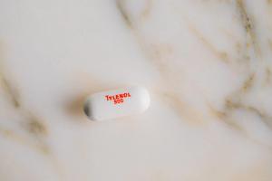 Q&A: Pain Medication Expert on Controversy Surrounding Acetaminophen-Autism Link