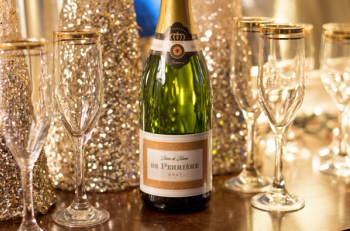 champagne glasses