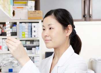 woman pharmacist