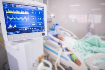 patient on ventilator | Image Credit: Taechit - stock.adobe.com