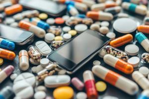 Q&A: Expert on Social Media’s Normalization of Lifestyle Drugs