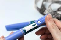 Gastrointestinal Effects of GLP-1 Drive Discontinuation for Nondiabetic Adults