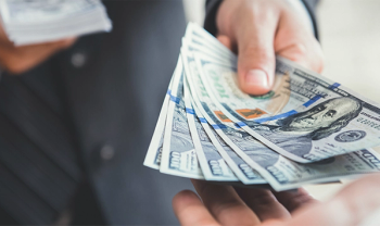 money trading hands