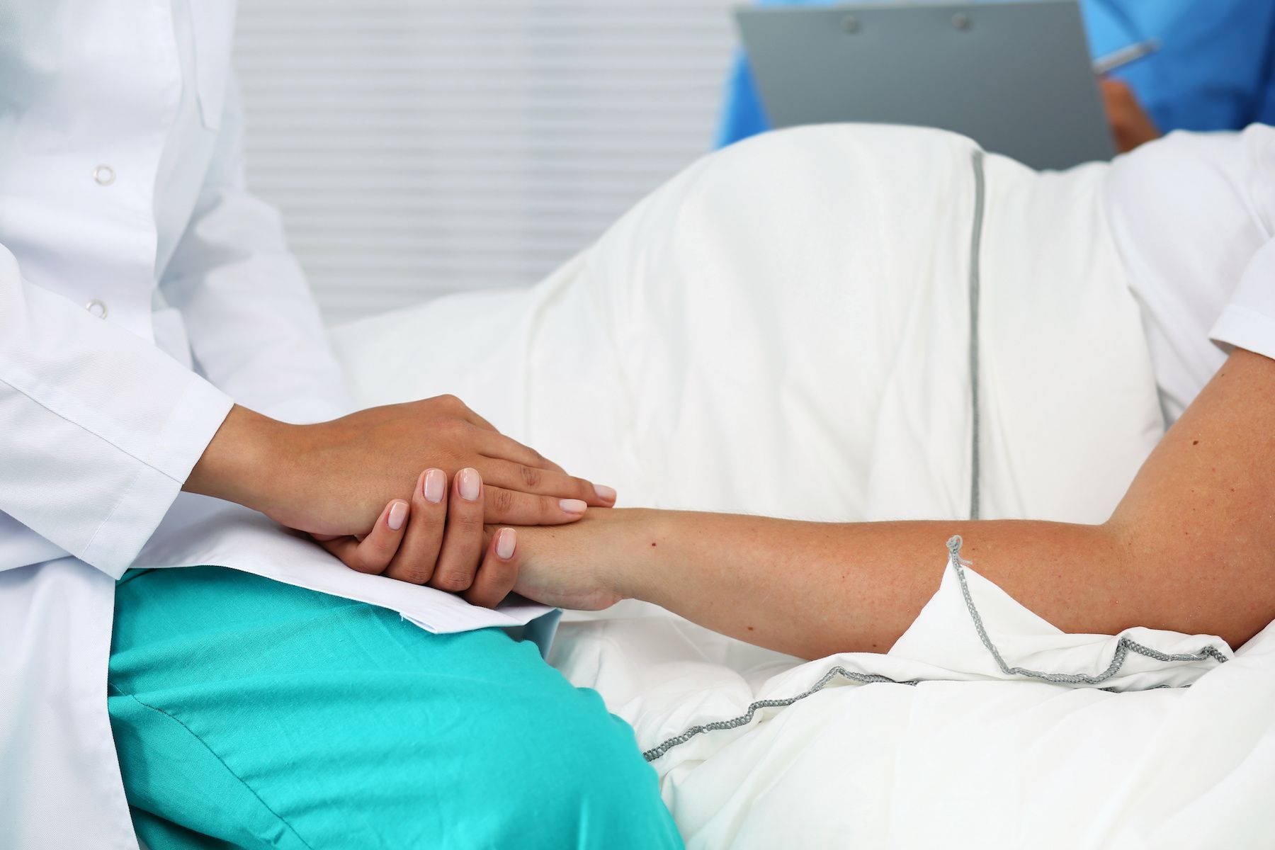 Patients Must Seek Pharmacists, Other Providers For Reproductive Health as Abortion Clinics Close Patients Must Seek Pharmacists, Other Providers For Reproductive Health as Abortion Clinics Close