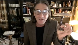 How can we introduce medical mushrooms into veterinary medicine?