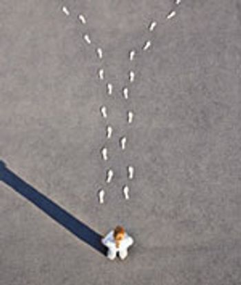 Veterinary_veterinary-Woman-standing-near-diverging-line-of-footprints_450px_83266242-1.jpg
