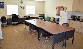 veterinary-CarolinaRanchAnimalHospital&Resort_StaffLounge-450.jpg